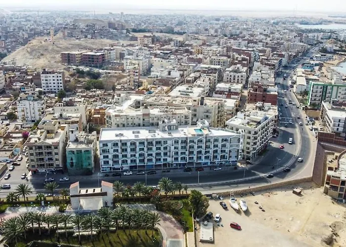 Adler- Sea View Rooftop Pool 30m From Near Hilton Plaza *