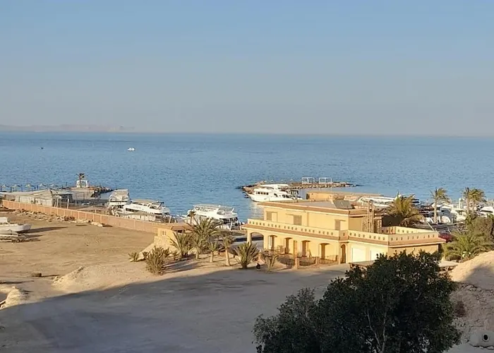 Adler- Sea View Rooftop Pool 30m From Near Hilton Plaza Appartement Hurghada