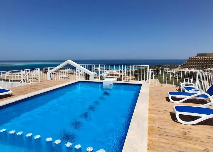 Adler- Sea View Rooftop Pool 30m From Near Hilton Plaza *